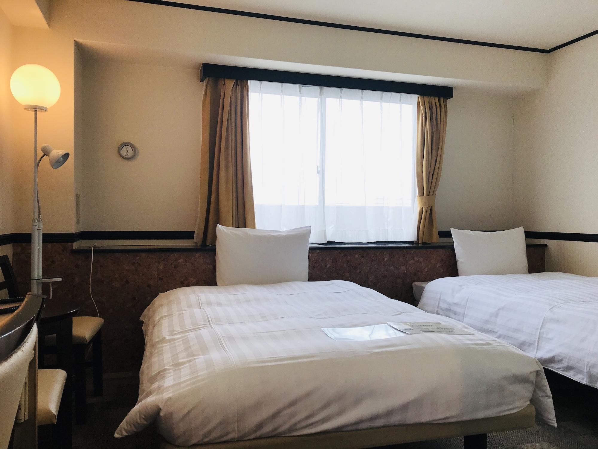 Toyoko Inn Tokyo Tozai-Sen Nishi-Kasai Exteriér fotografie