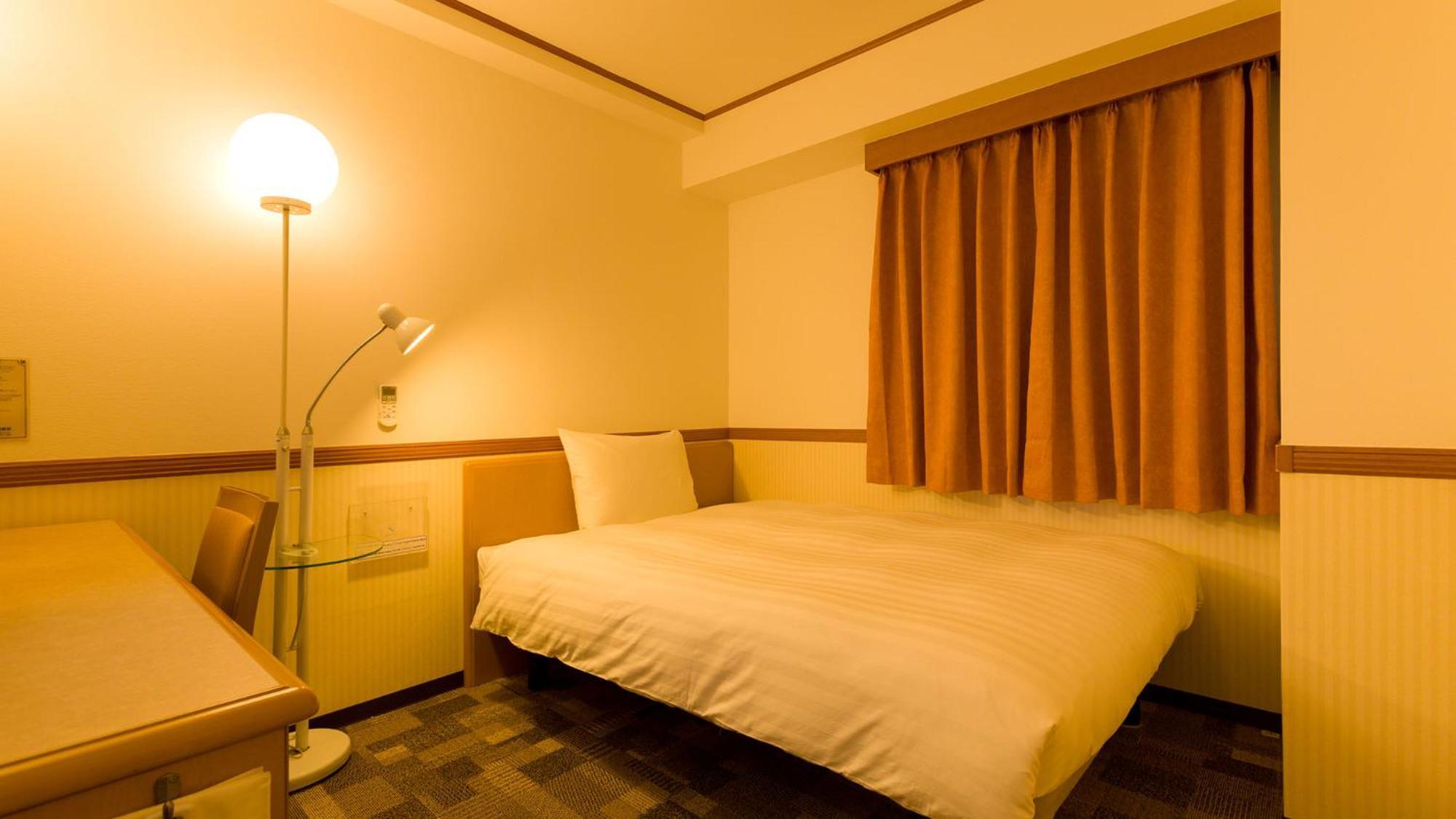 Toyoko Inn Tokyo Tozai-Sen Nishi-Kasai Pokoj fotografie
