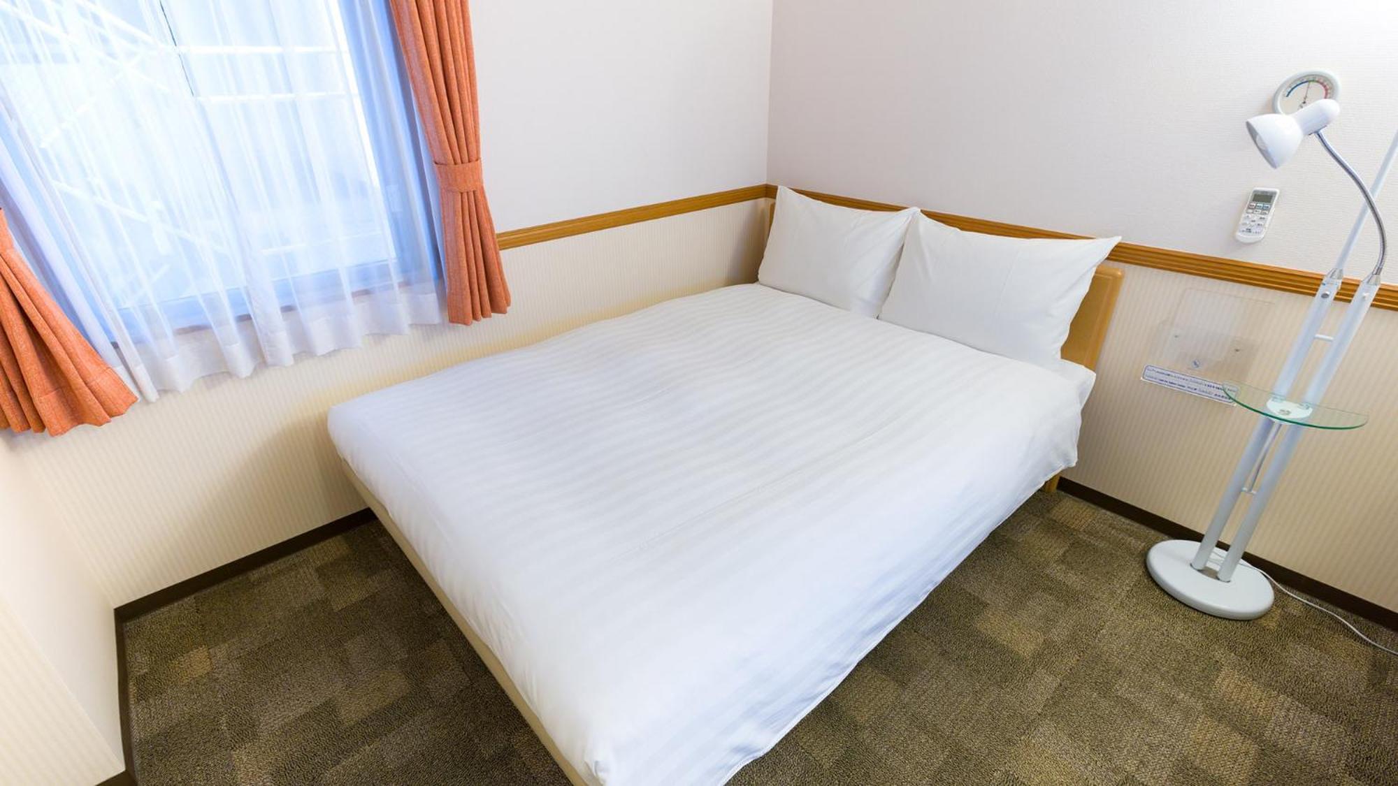 Toyoko Inn Tokyo Tozai-Sen Nishi-Kasai Pokoj fotografie